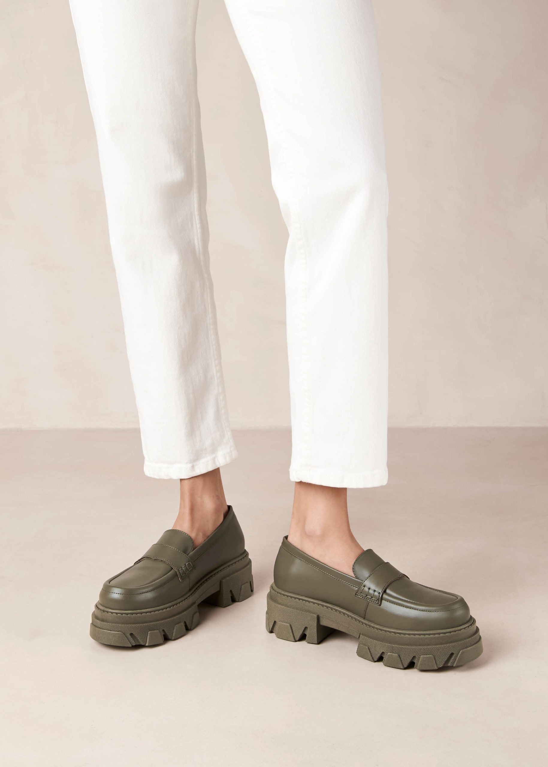 Trailblazer Green Leather Loafers - Image 4