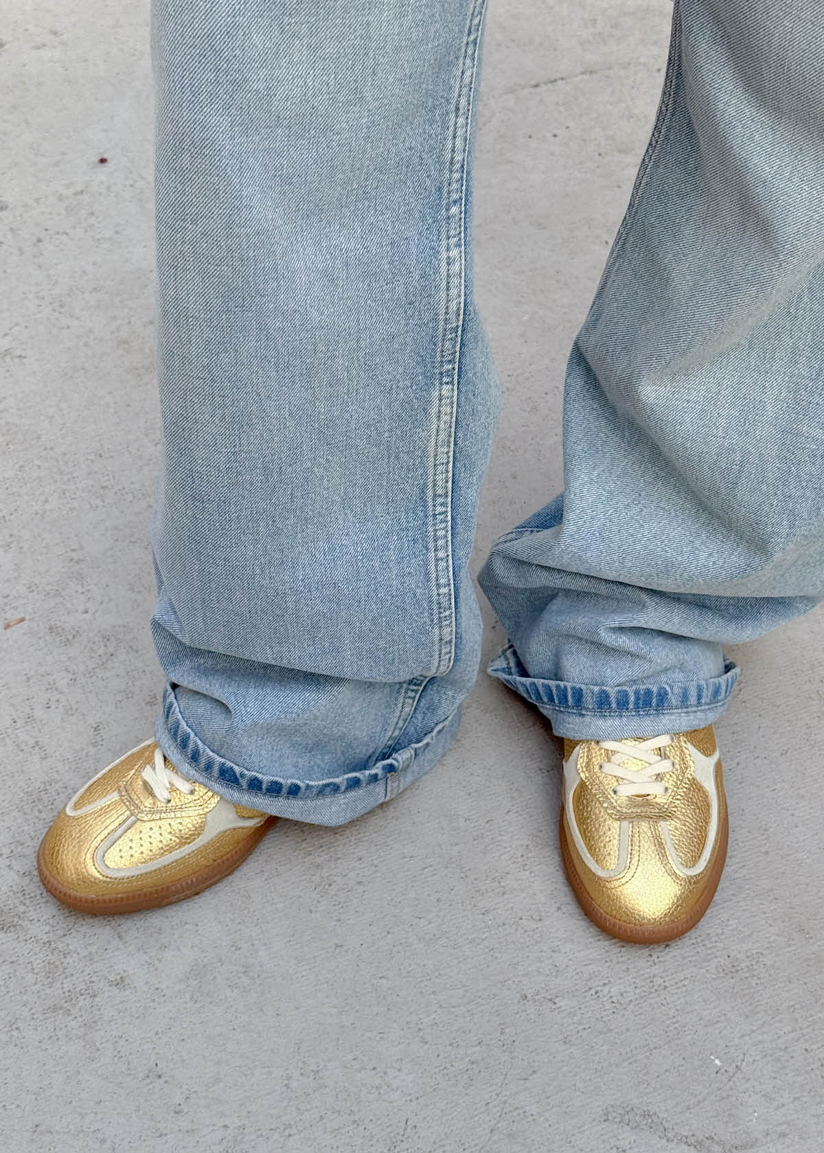 Tb.490 Grain Shimmer Gold & Cream Leather Sneakers - Image 2