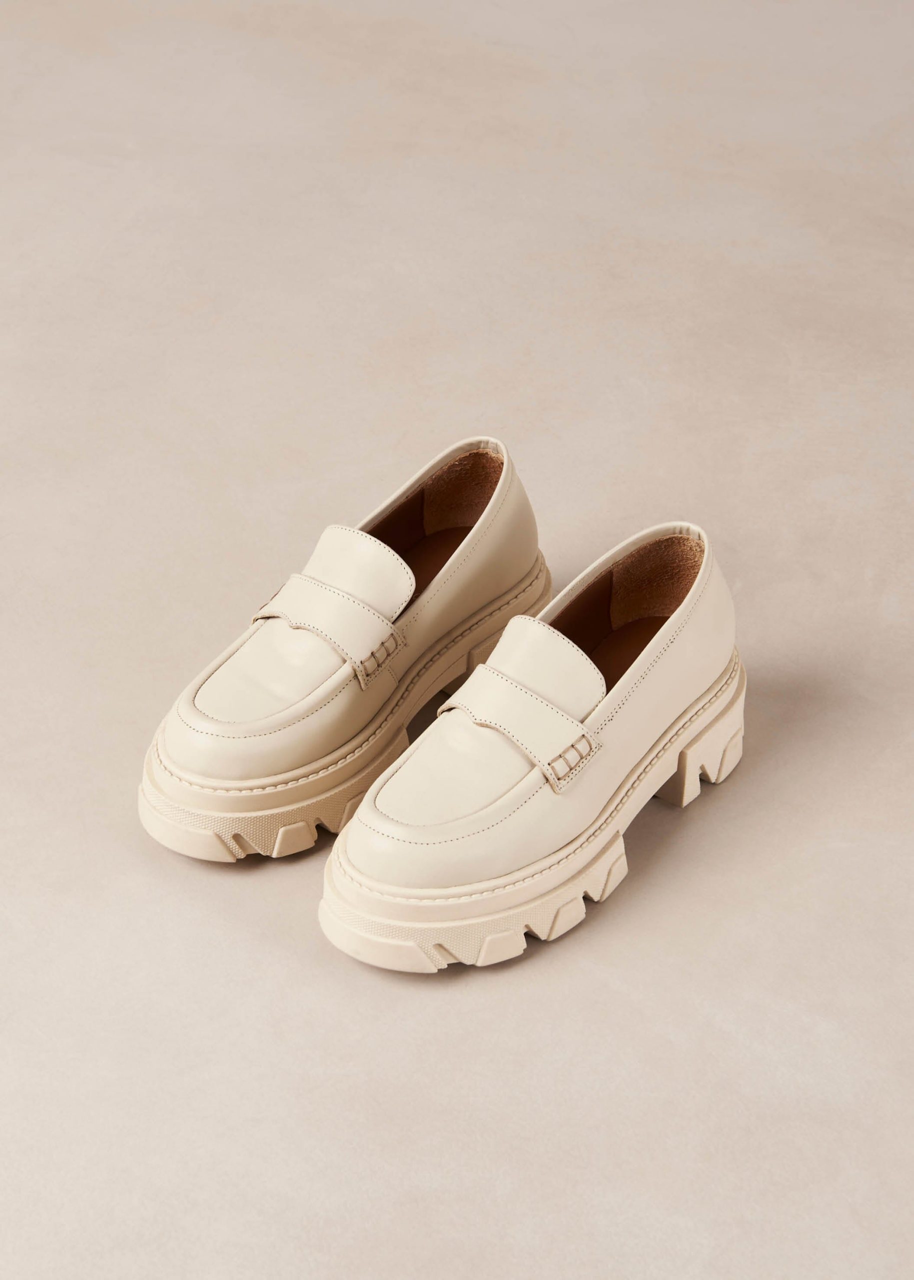 Trailblazer Cream Leather Loafers - Image 7